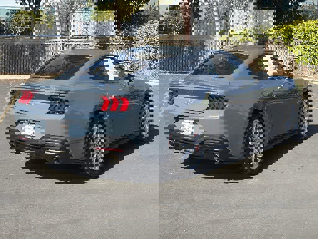 Used 2024 Ford Mustang GT Premium image 6