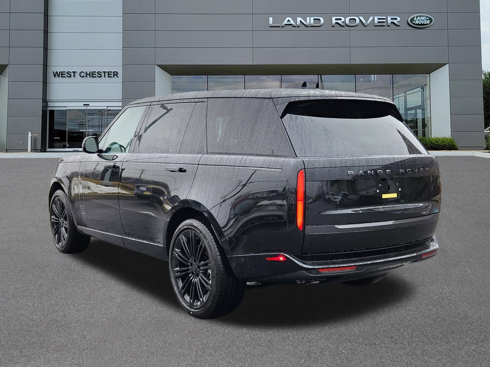 New 2026 Land Rover Range Rover Long Wheelbase SE image 3