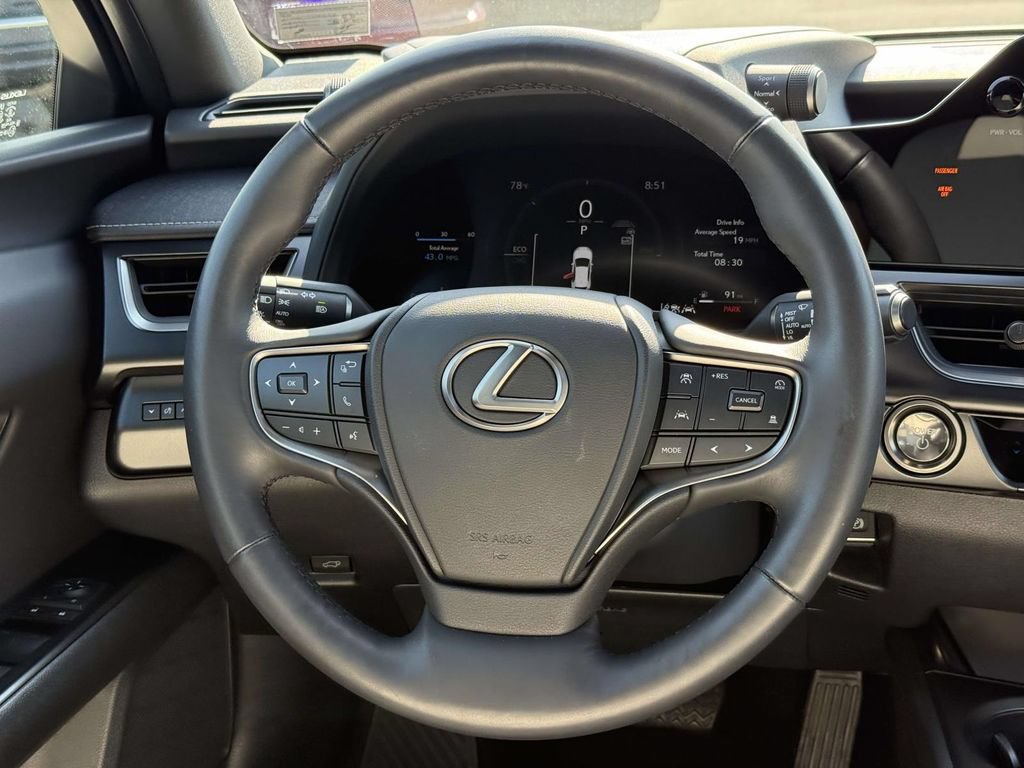 Used 2025 Lexus UX 300h AWD w/ Accessory Package (Z1) image 9