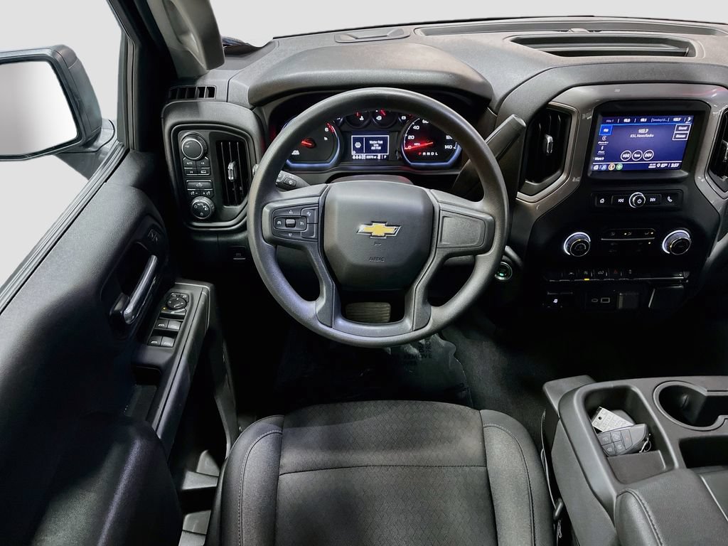 Used 2025 Chevrolet Silverado 1500 Custom w/ Turbomax Blackout Package AWD/4WD image 21