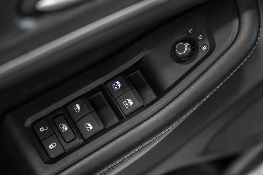 Used 2024 Jeep Grand Cherokee L Limited w/ Luxury Tech Group II image 49