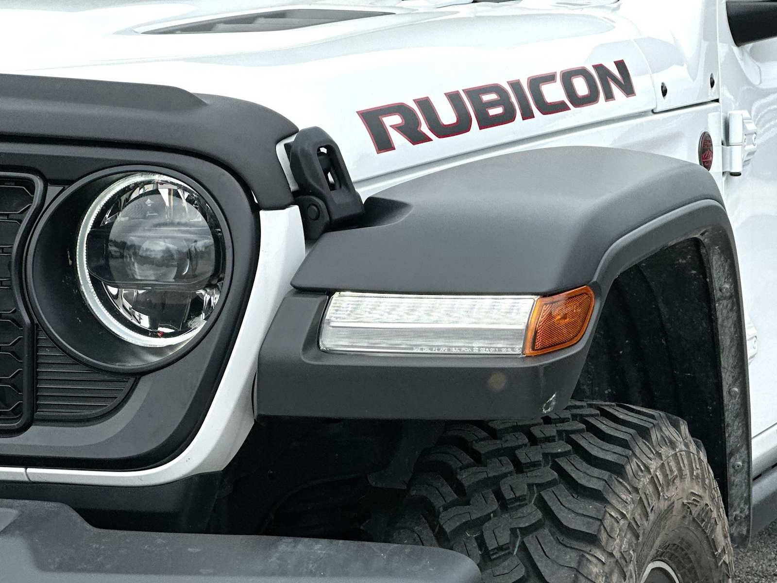 Used 2024 Jeep Gladiator Rubicon AWD/4WD image 16