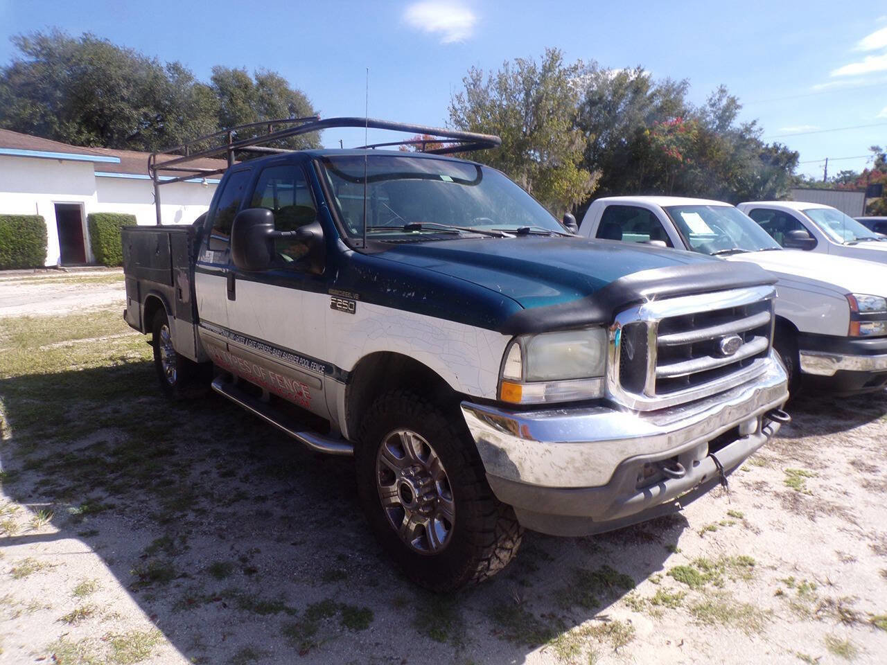Used 2002 Ford F250 Lariat image 2