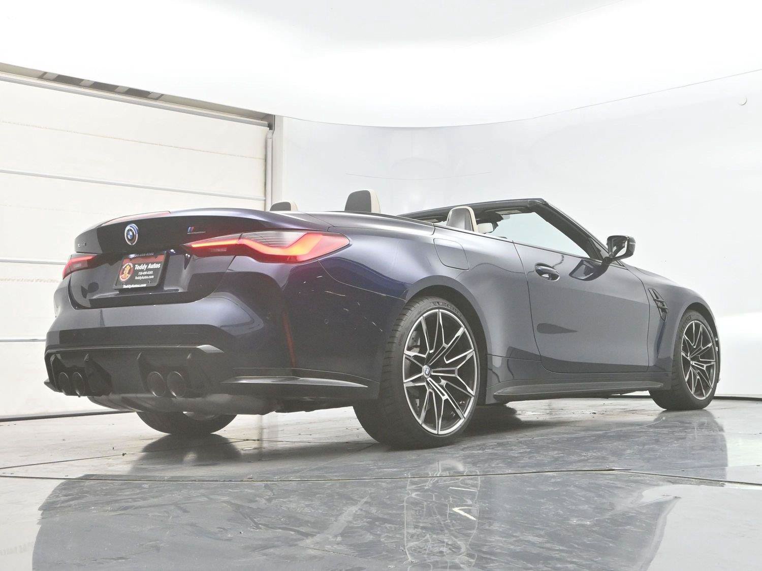 Used 2023 BMW M4 xDrive Competition AWD/4WD image 37