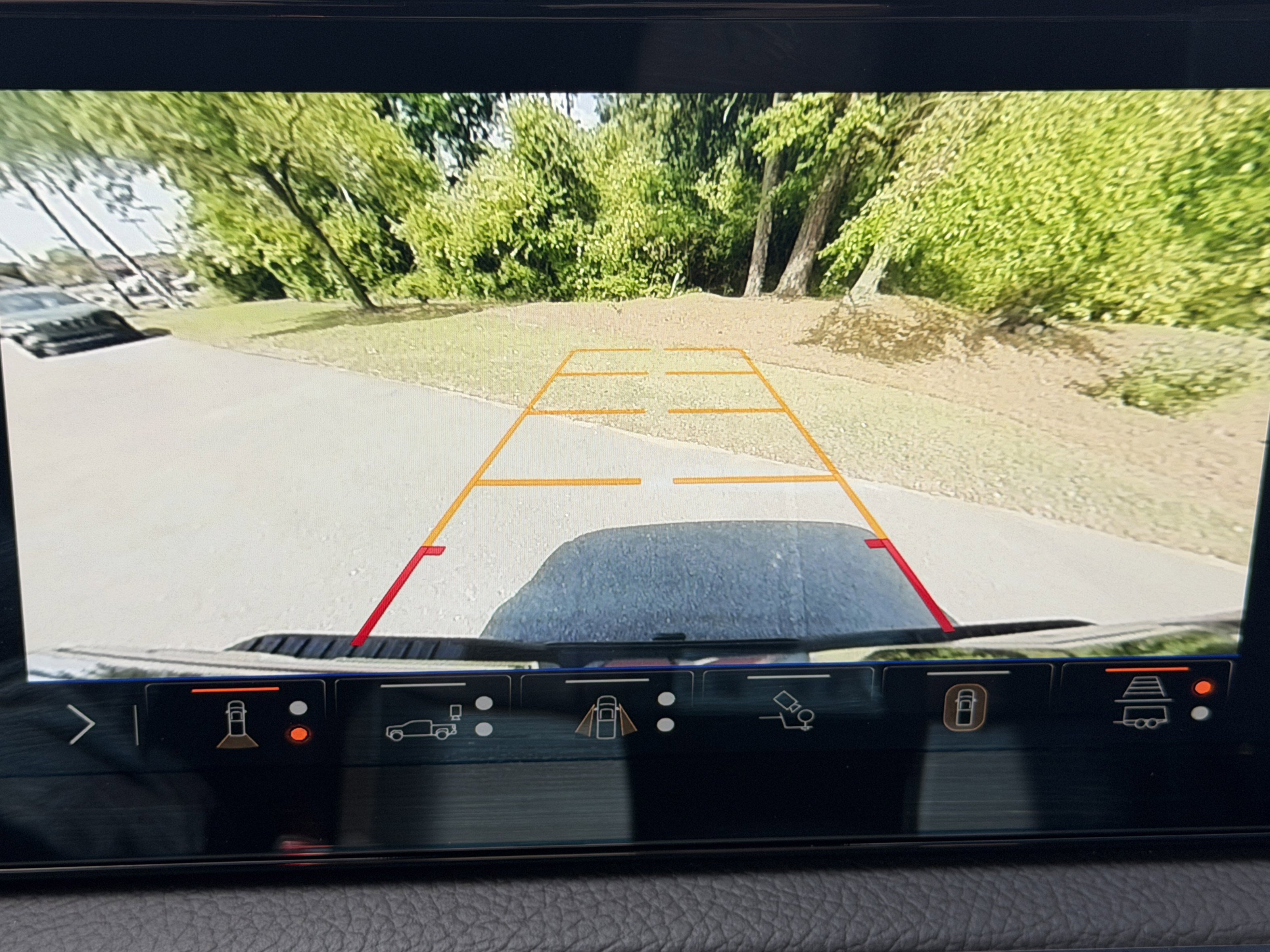 Used 2025 GMC Sierra 3500 Denali w/ Denali Reserve Package AWD/4WD image 36