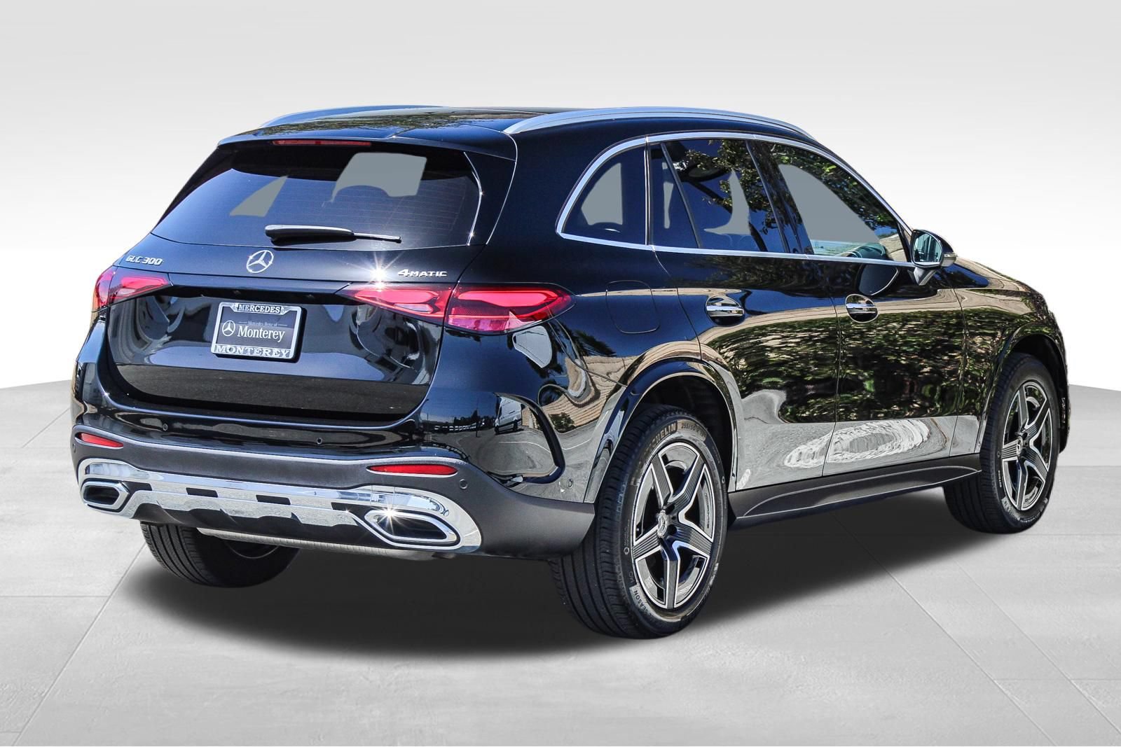 Certified 2026 Mercedes-Benz GLC 300 4MATIC image 9