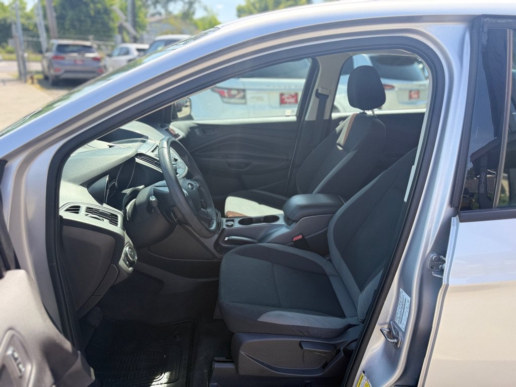 Used 2013 Ford Escape S FWD image 11