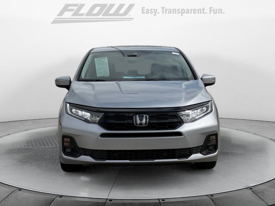 Certified 2025 Honda Odyssey Touring image 3