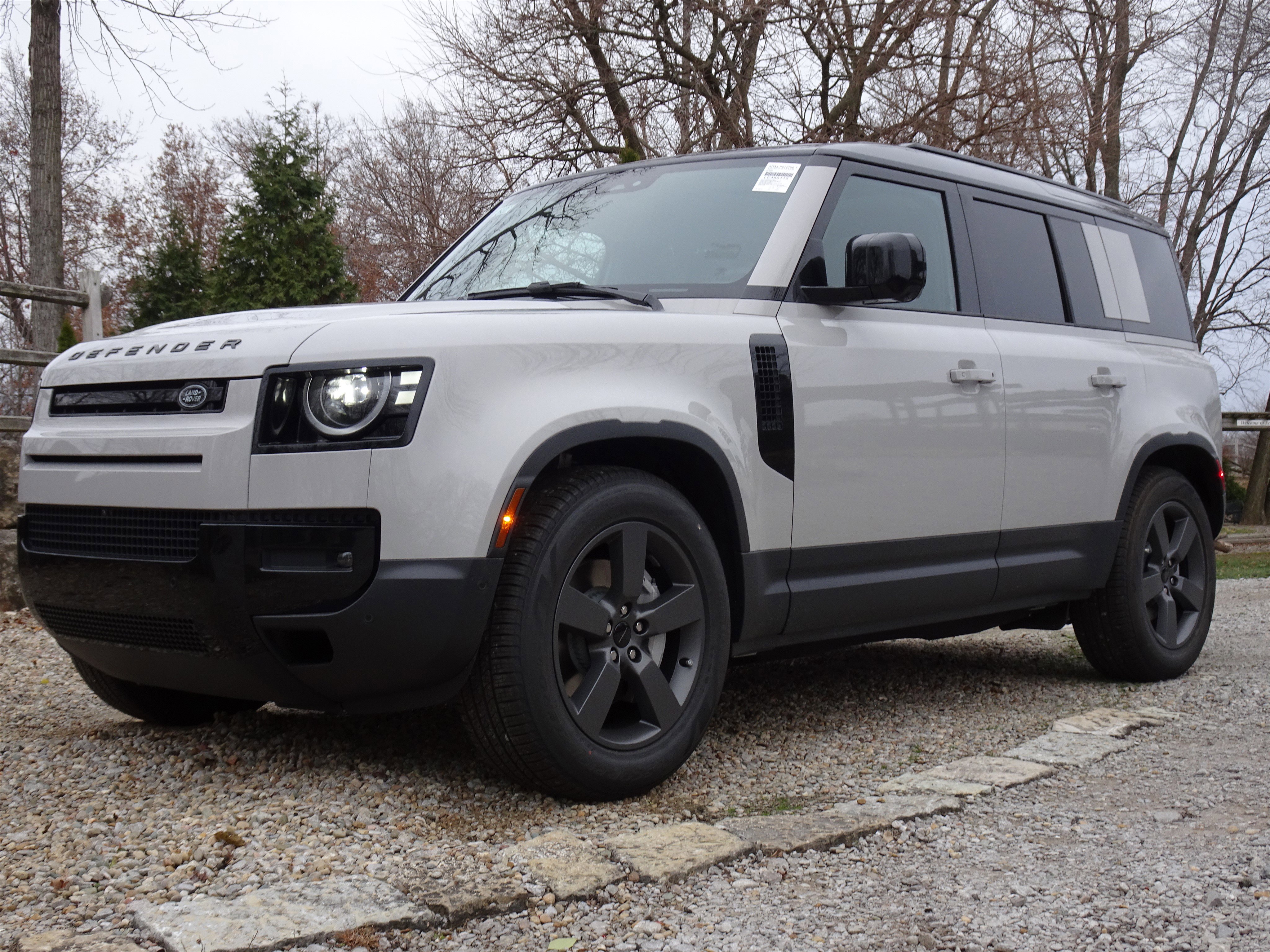 New 2026 Land Rover Defender 110 S image 8