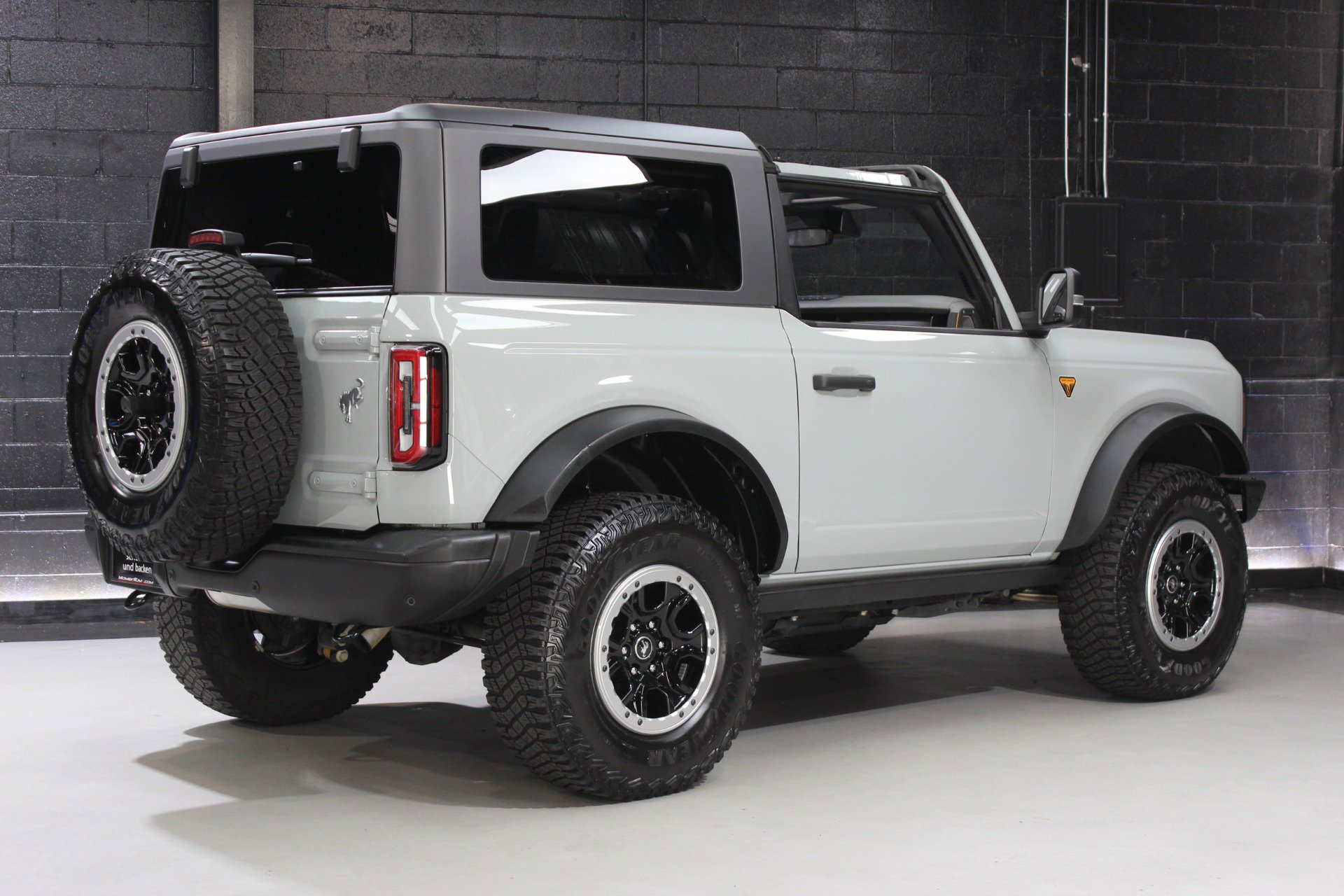 Used 2022 Ford Bronco Badlands image 16