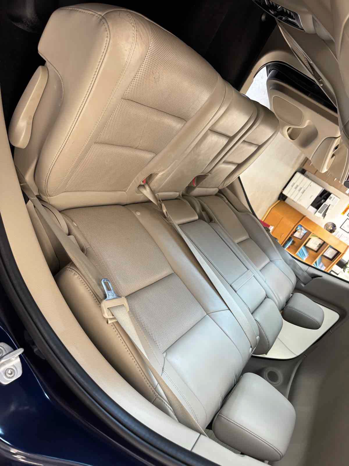 Used 2013 Jeep Grand Cherokee Limited w/ Luxury Group II RWD image 27