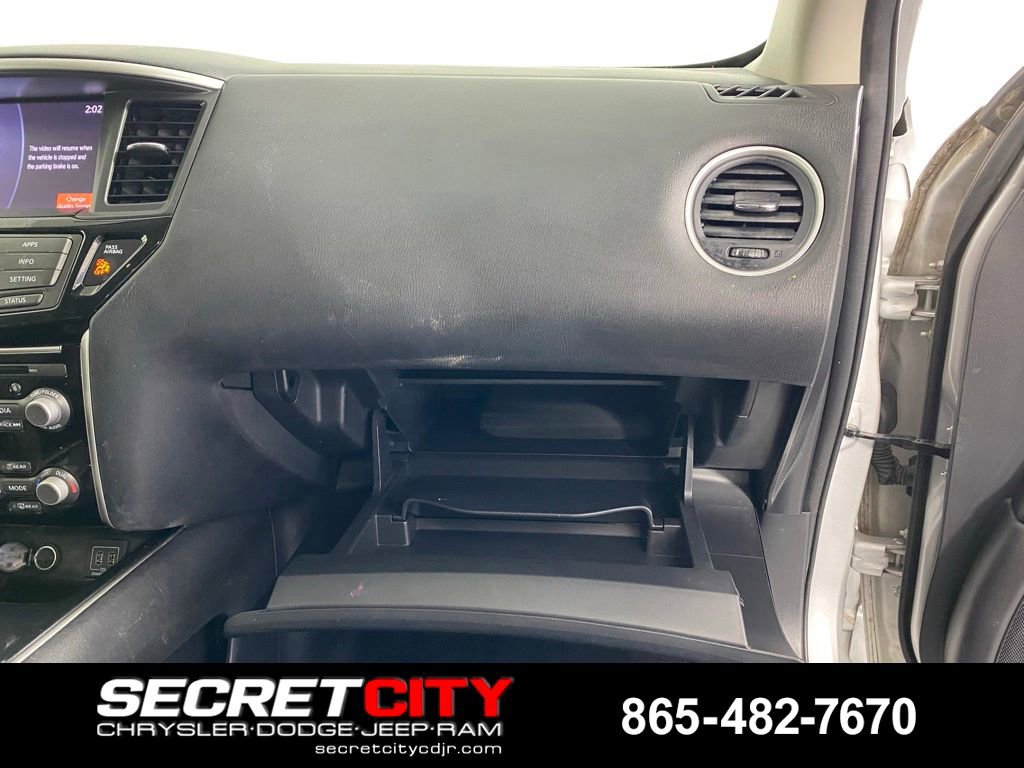 Used 2018 Nissan Pathfinder SV FWD image 26