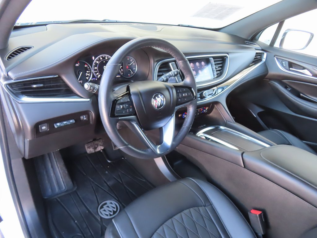 Used 2024 Buick Enclave Avenir w/ Avenir Technology Package image 30