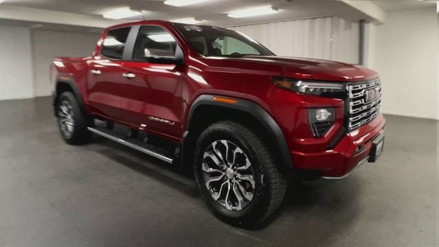 Certified 2025 GMC Canyon Denali AWD/4WD image 2