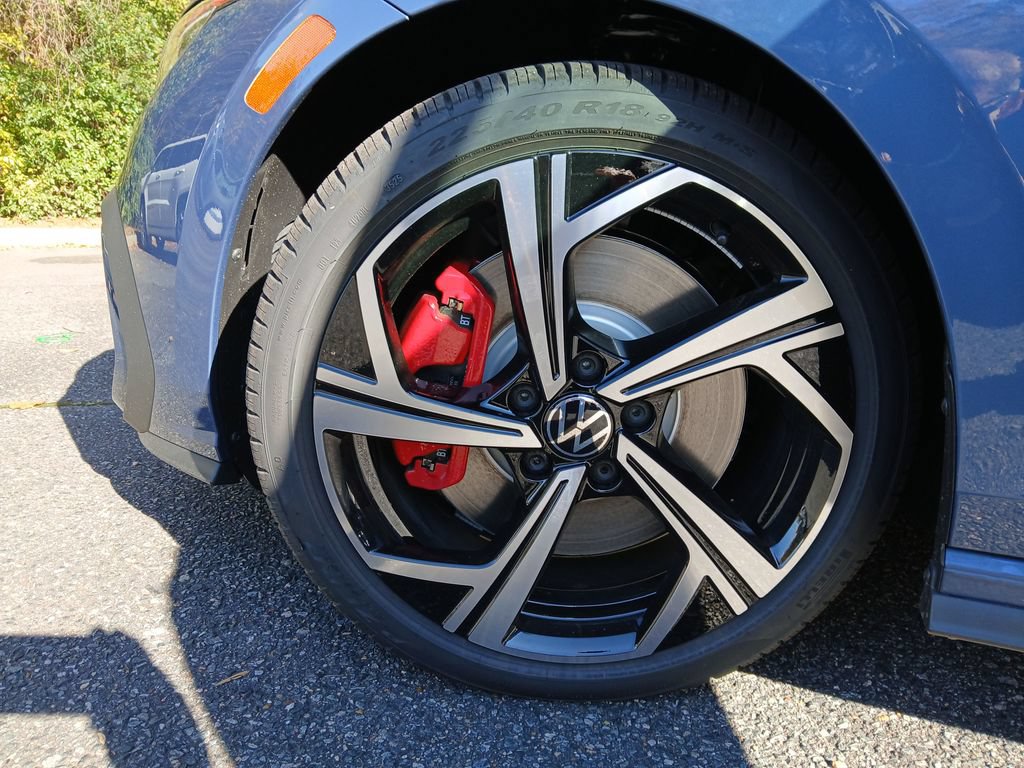 New 2026 Volkswagen GTI SE FWD image 27