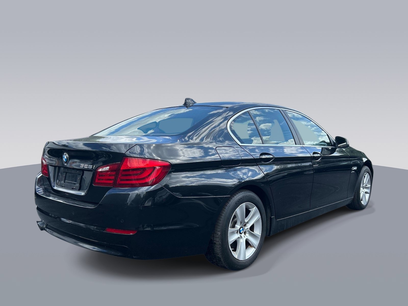 Used 2012 BMW 528i xDrive Sedan AWD/4WD image 3