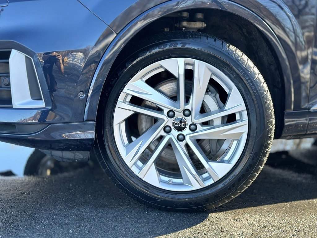 Used 2023 Audi Q7 3.0T Premium Plus image 2