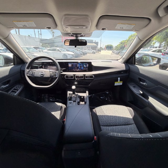 New 2026 Nissan Sentra SV w/ SV Convenience Package FWD image 28