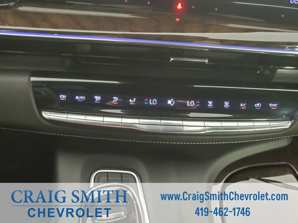 Used 2022 Cadillac Escalade Sport Platinum w/ Heavy-Duty Trailer Package AWD/4WD image 43