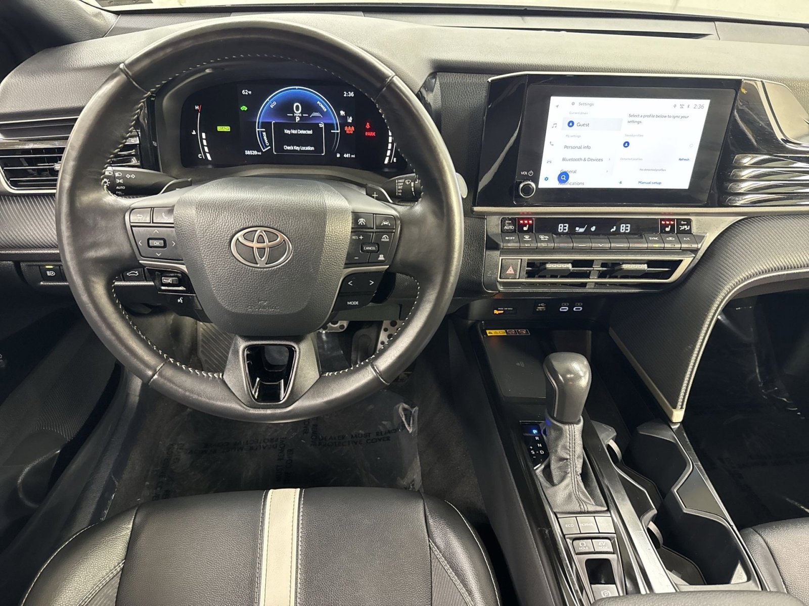 Used 2025 Toyota Camry SE w/ Convenience Package image 26