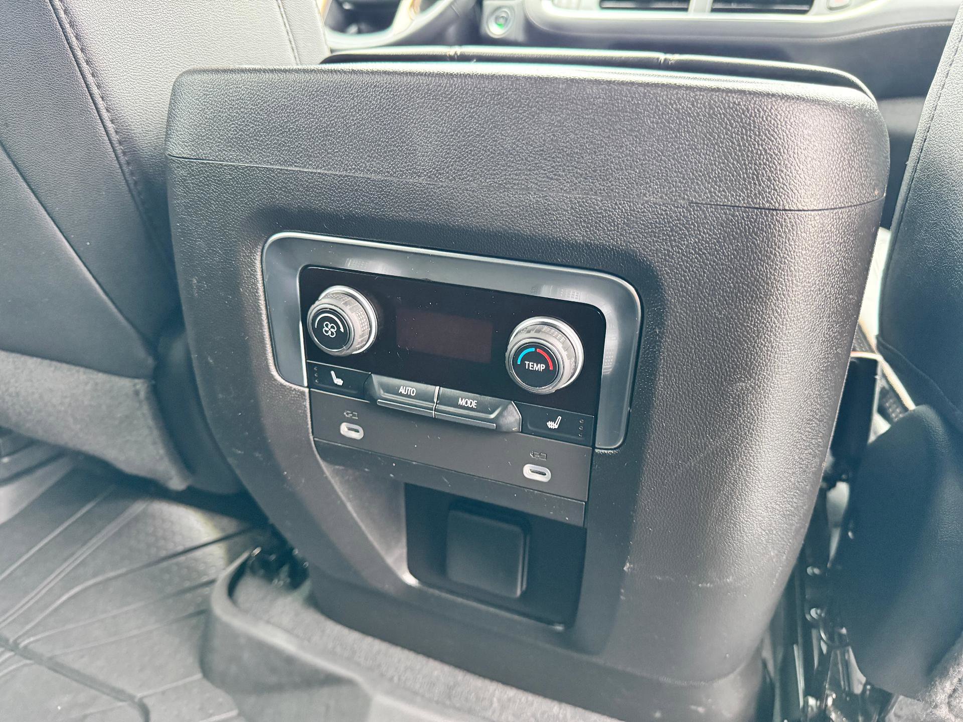 Used 2024 Chevrolet Tahoe High Country image 26