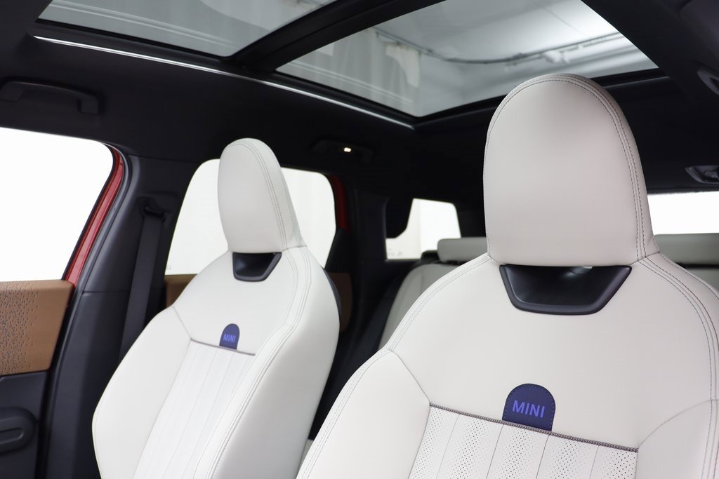 Certified 2025 MINI Cooper Countryman S image 14