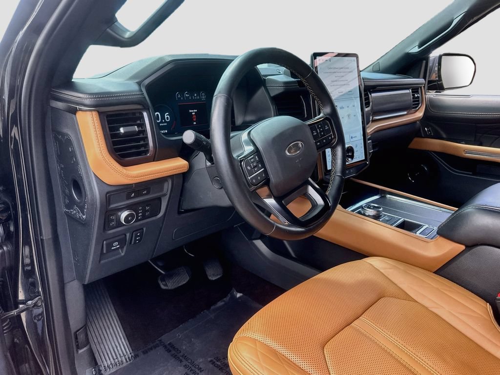 Used 2022 Ford Expedition Platinum RWD image 9