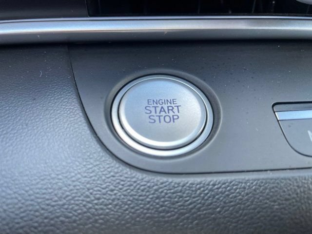 Used 2023 Hyundai Elantra Limited FWD image 16
