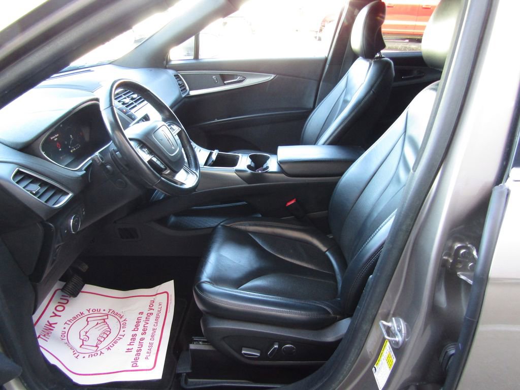 Used 2019 Lincoln Nautilus Select image 15