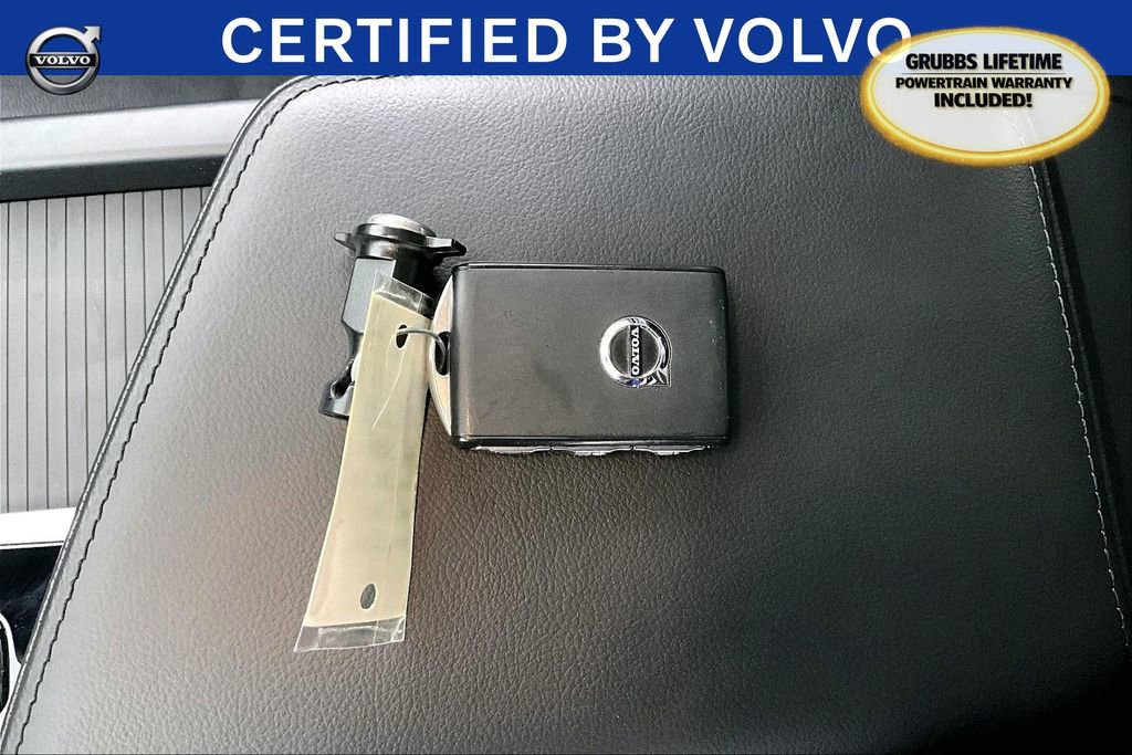 Used 2023 Volvo XC60 B5 Core w/ Climate Package image 13