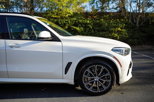 Used 2021 BMW X5 xDrive40i w/ M Sport Package image 10