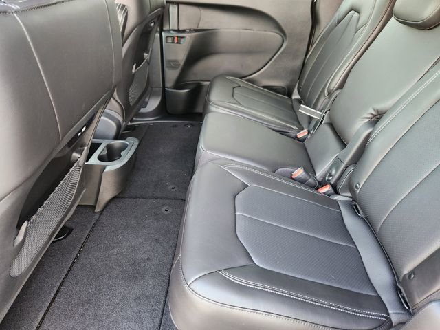 New 2026 Chrysler Pacifica Select FWD image 20