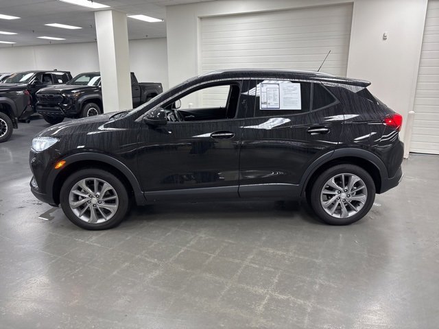 Used 2023 Buick Encore GX Essence w/ Experience Buick Package image 4