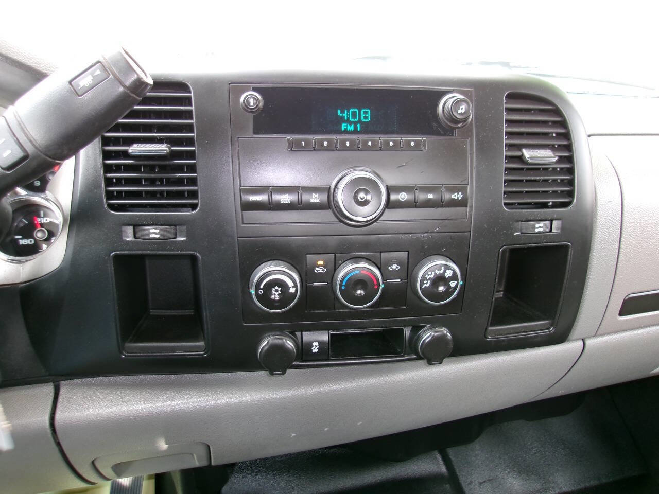 Used 2012 Chevrolet Silverado 2500 W/T w/ Snow Plow Prep Package image 17