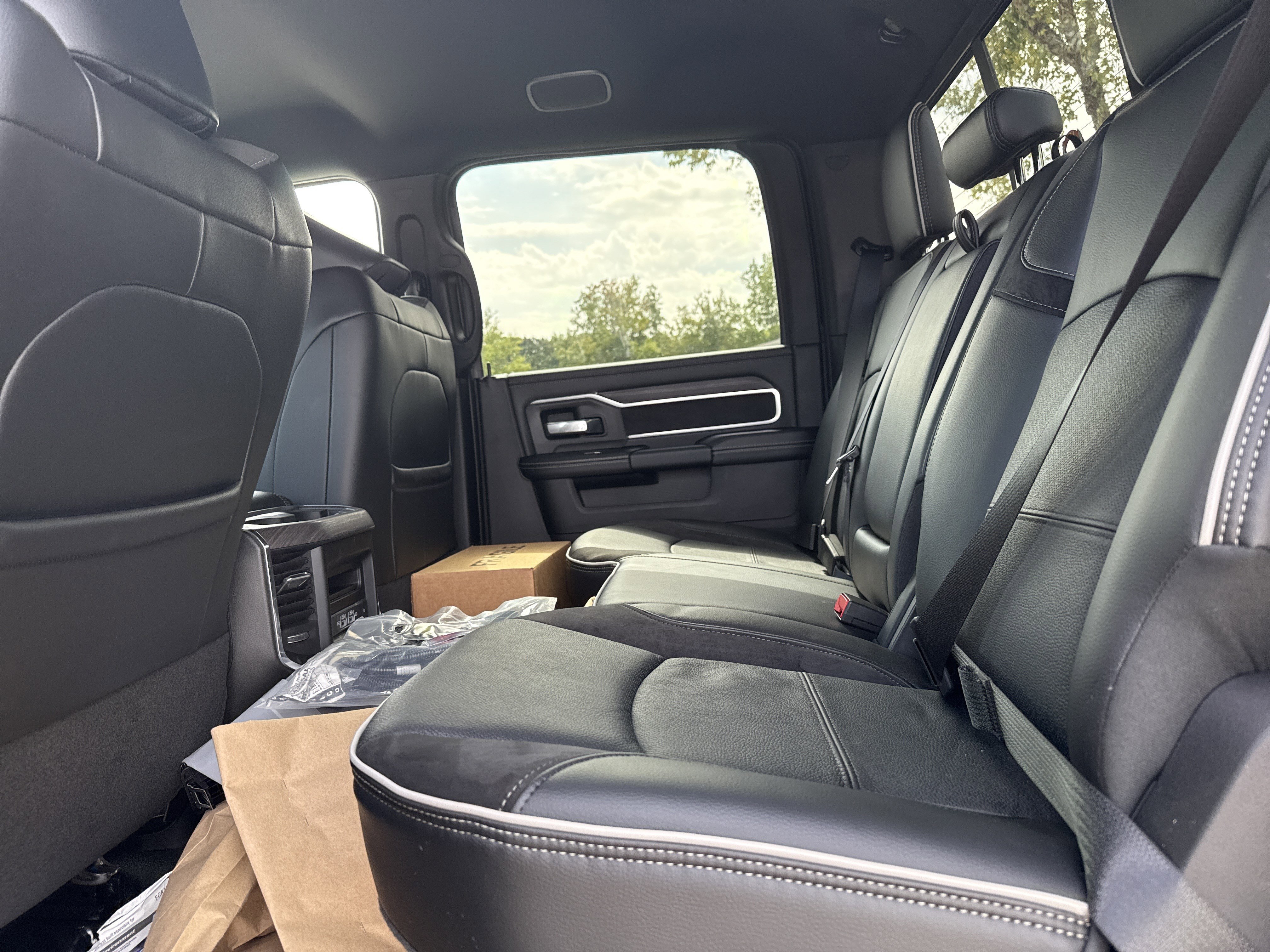 New 2026 RAM 5500 4x4 Crew Cab image 21