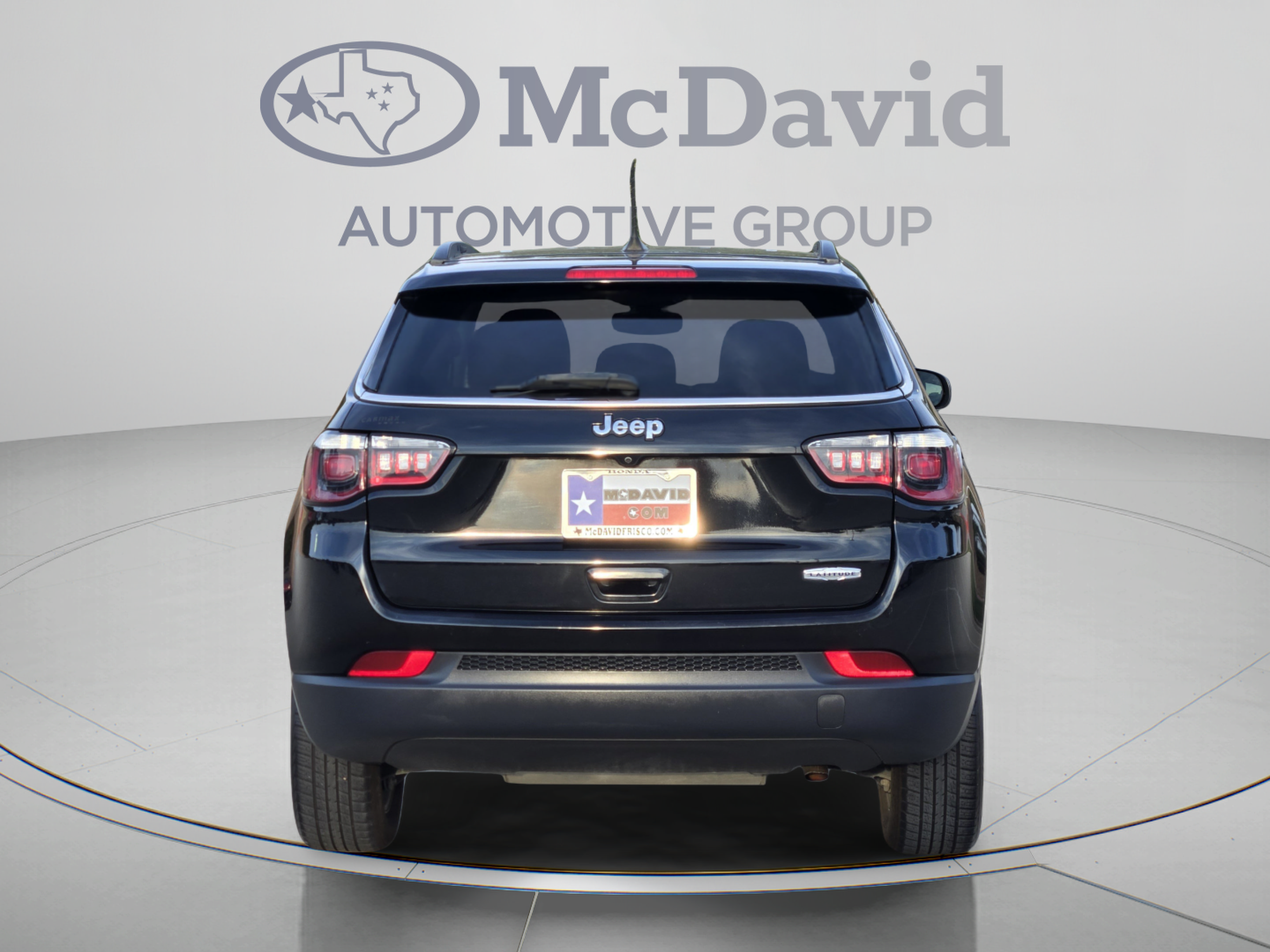 Used 2018 Jeep Compass Latitude FWD image 5