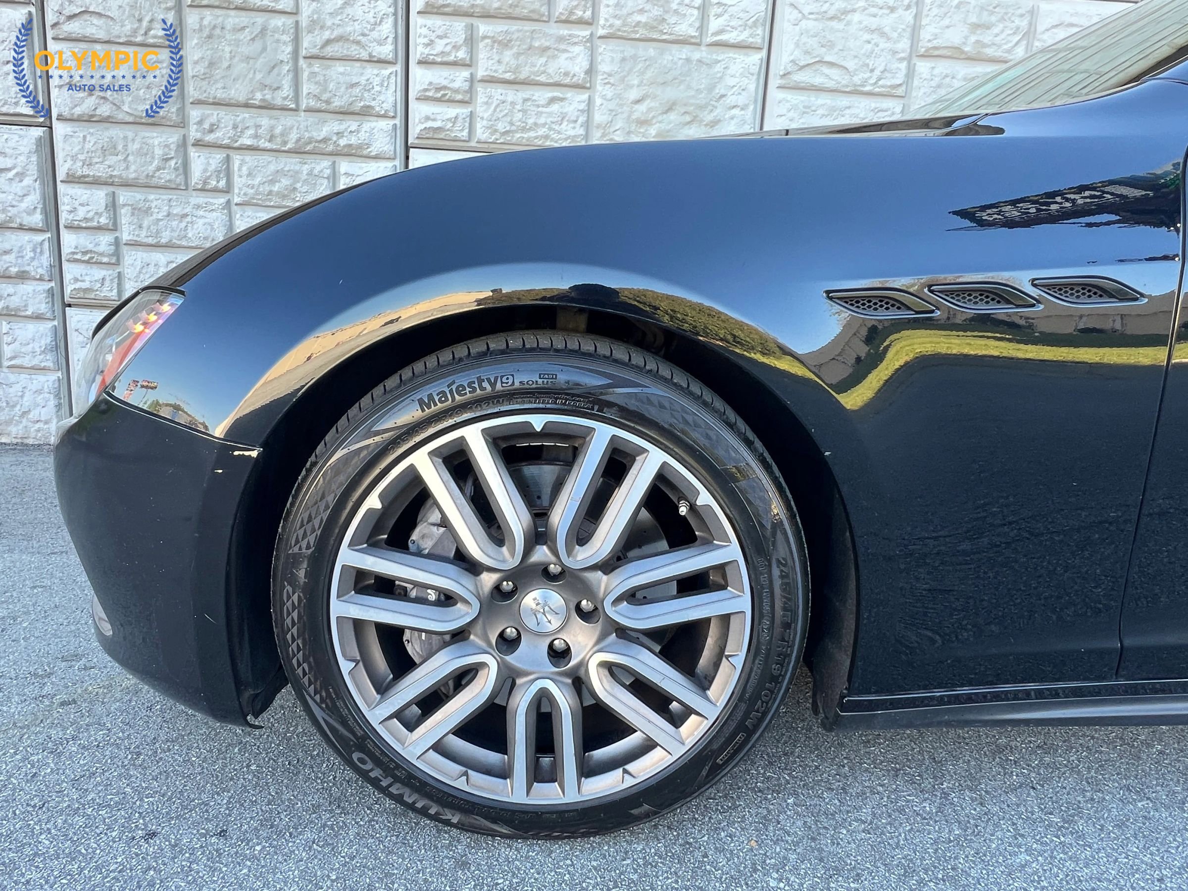 Used 2015 Maserati Ghibli image 9