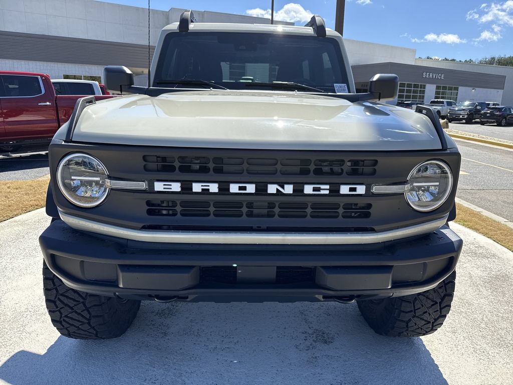 New 2025 Ford Bronco 2-Door w/ Sasquatch Package AWD/4WD video 2