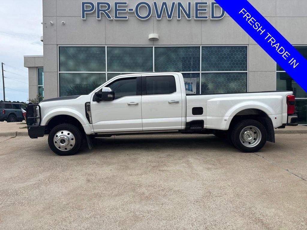 Used 2025 Ford F450 Lariat w/ Lariat Ultimate Package AWD/4WD image 1