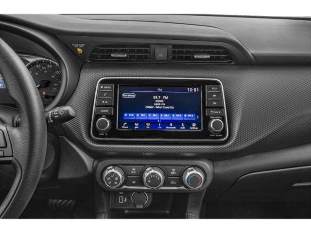 New 2025 Nissan Kicks Play S image 31