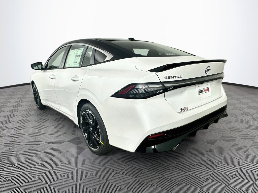 New 2027 Nissan Sentra SR w/ Floor Mat Package FWD image 7