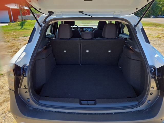 New 2026 Nissan Kicks SV w/ SV Premium Package image 25