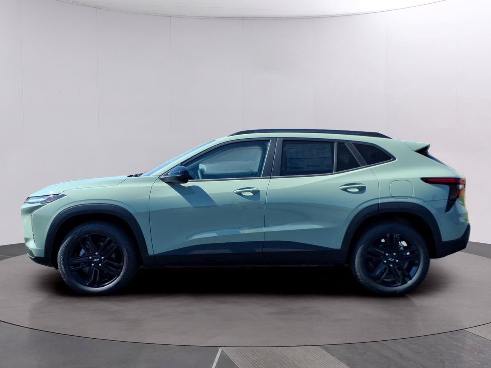 New 2026 Chevrolet Trax ACTIV w/ Driver Confidence Package FWD image 2