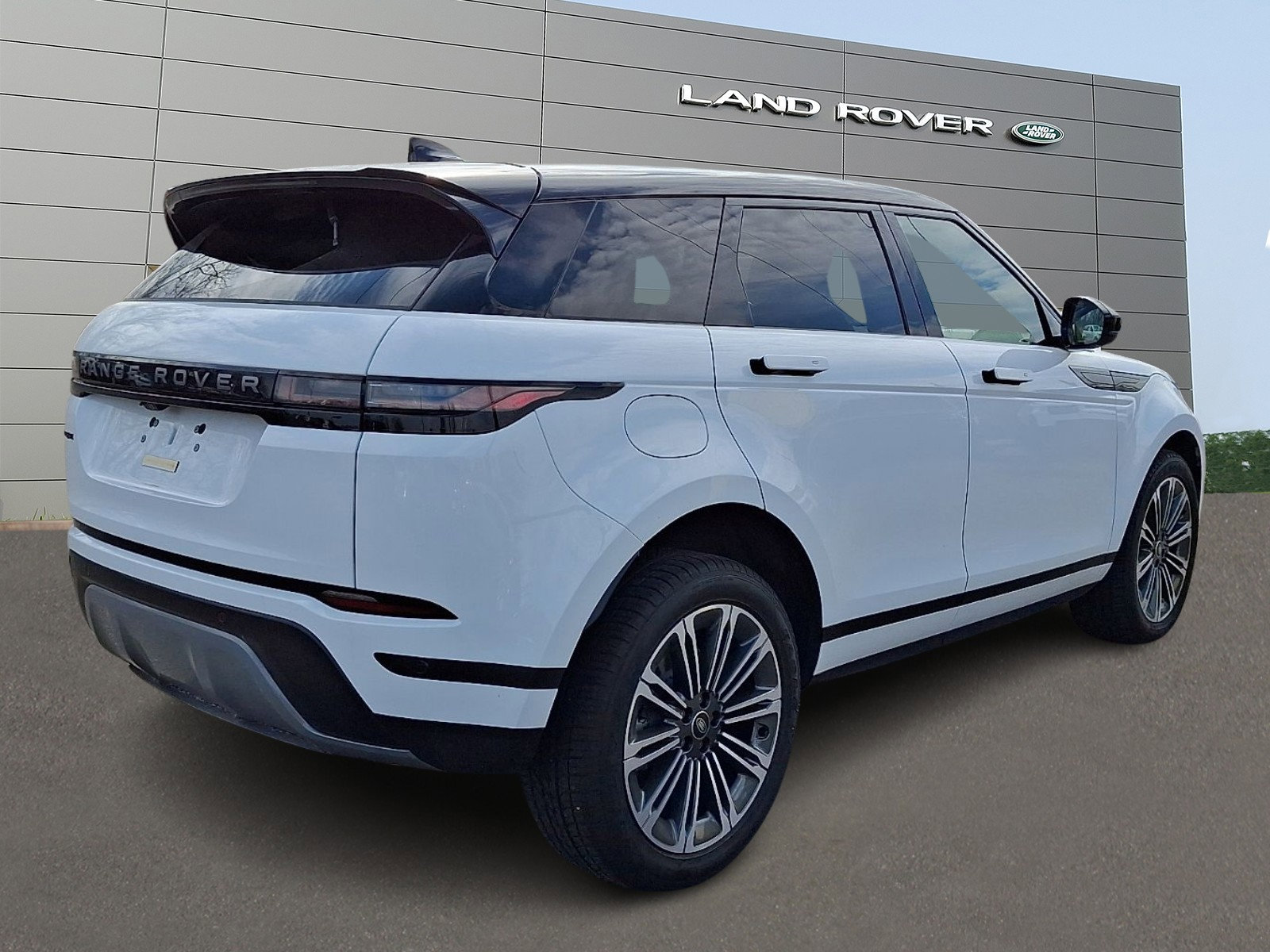 Used 2026 Land Rover Range Rover Evoque S AWD/4WD image 2