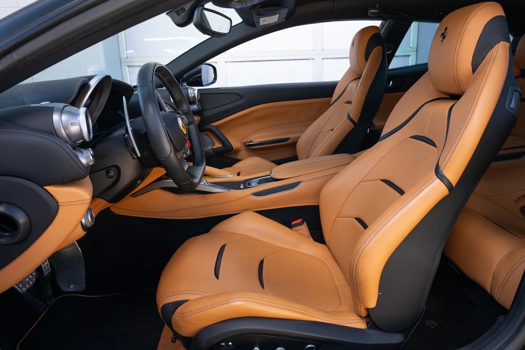 Certified 2018 Ferrari GTC4Lusso image 33