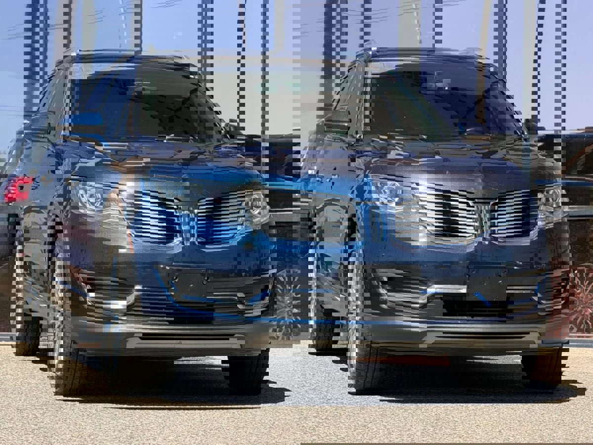 Used 2017 Lincoln MKX Reserve image 18