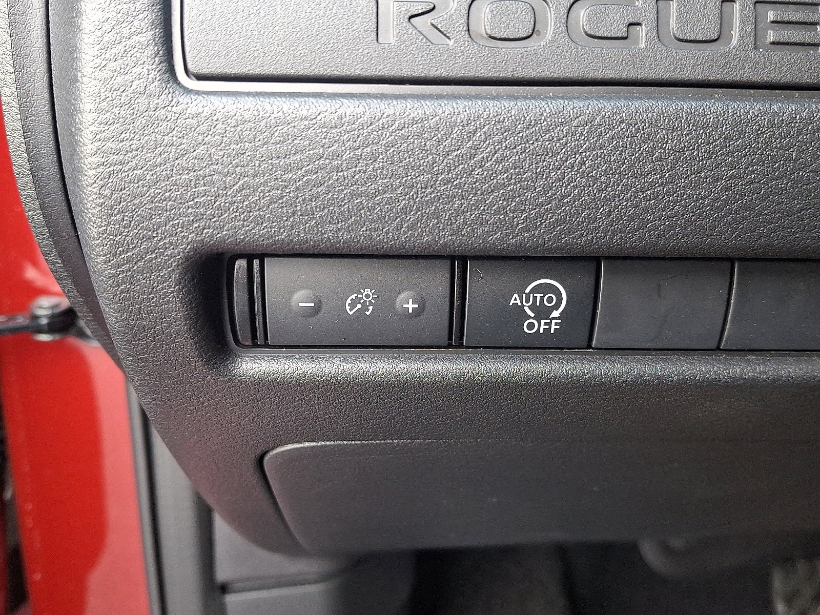 Certified 2025 Nissan Rogue S image 24