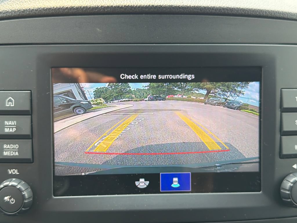 Used 2023 Mercedes-Benz Metris Passenger image 10