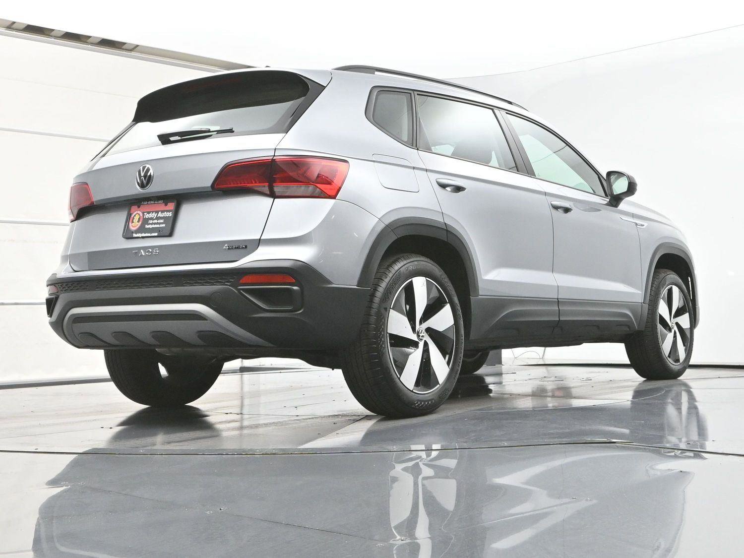 Used 2024 Volkswagen Taos S image 31