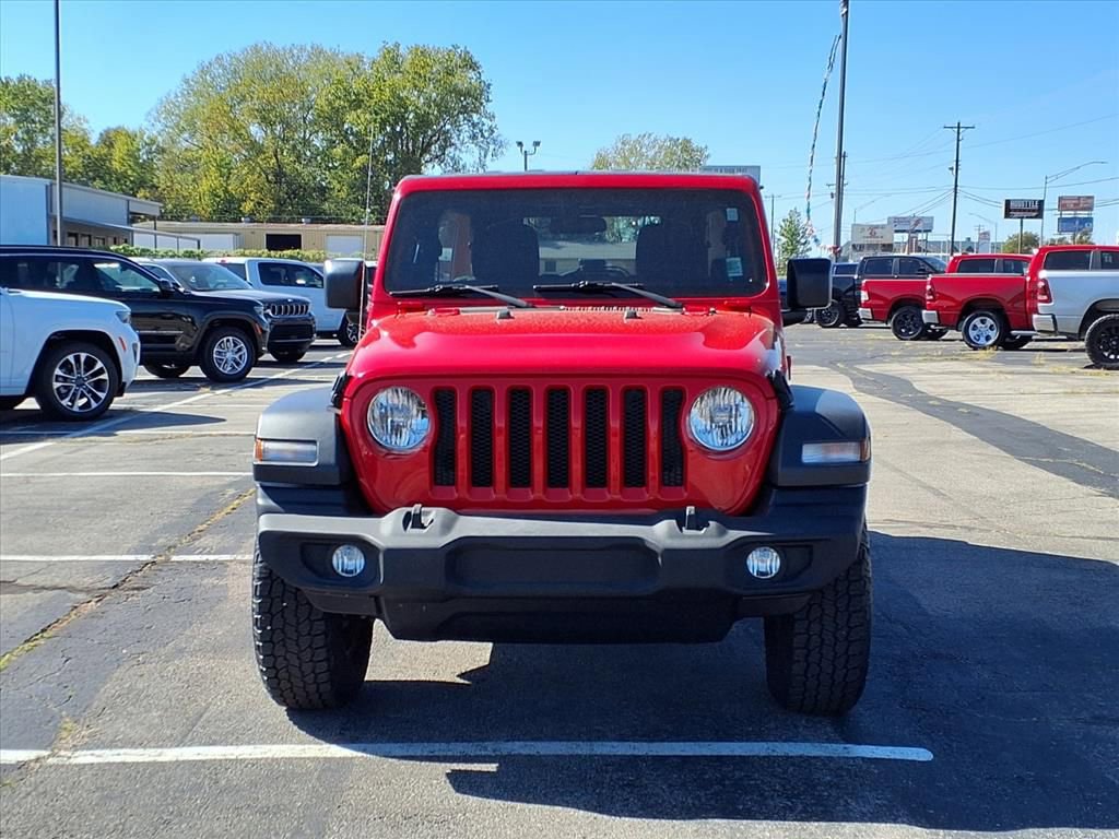 Used 2018 Jeep Wrangler Unlimited Sport image 2